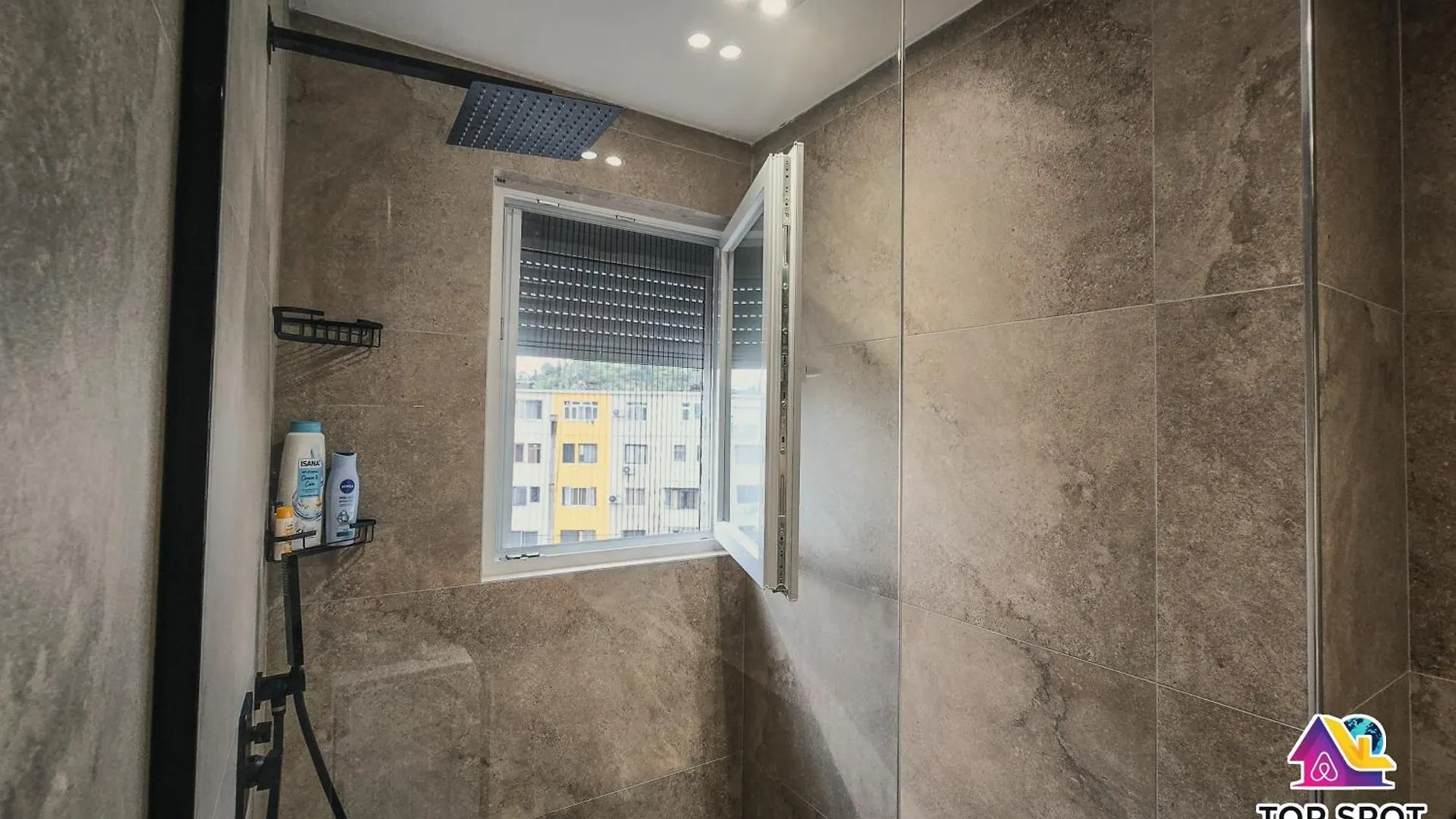 Top Spot Apartment Shkoder Two Free Bikes Included Save 20 Eur On Bike Rent Book Now 0*,